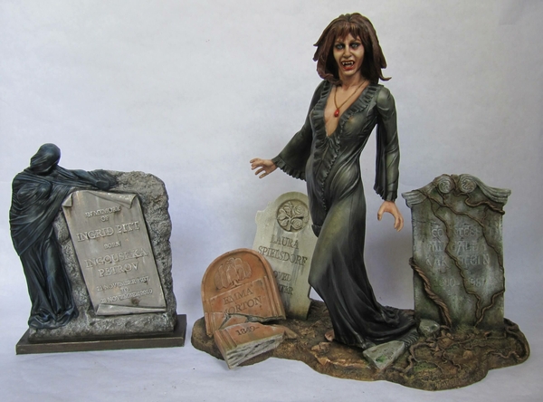 Ingrid Pitt 1/6.