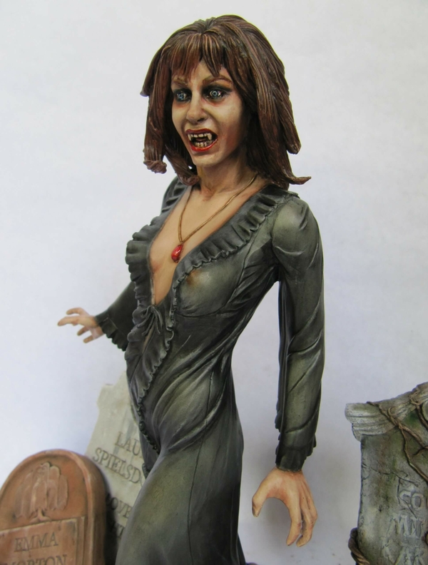 Ingrid Pitt 1/6.